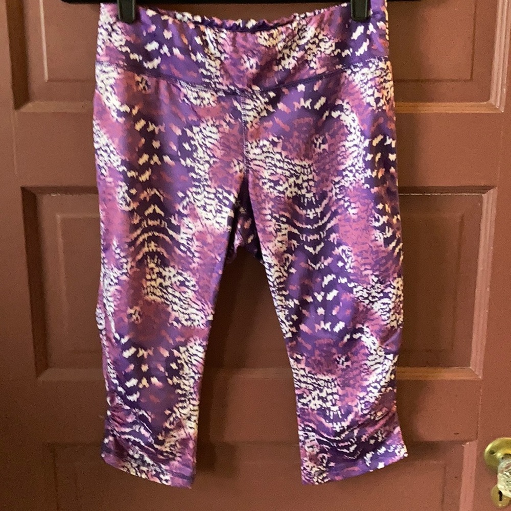 JOCKEY®️ Ladies Workout Capris